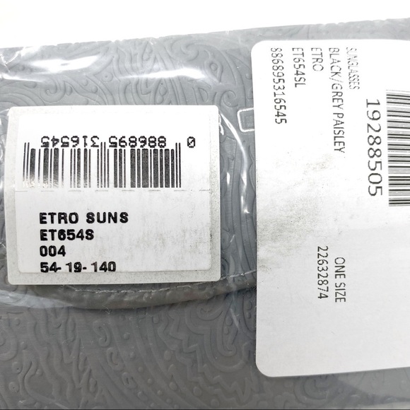 NWT ETRO Oversized Black & Paisley Sunglasses main image 9